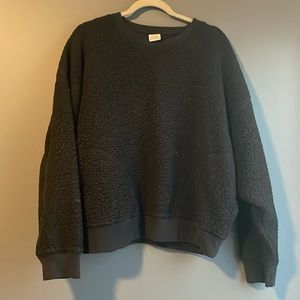 PINK puffer sweater!🖤